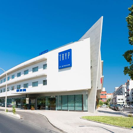 Tryp By Wyndham Leiria Hotel Bagian luar foto