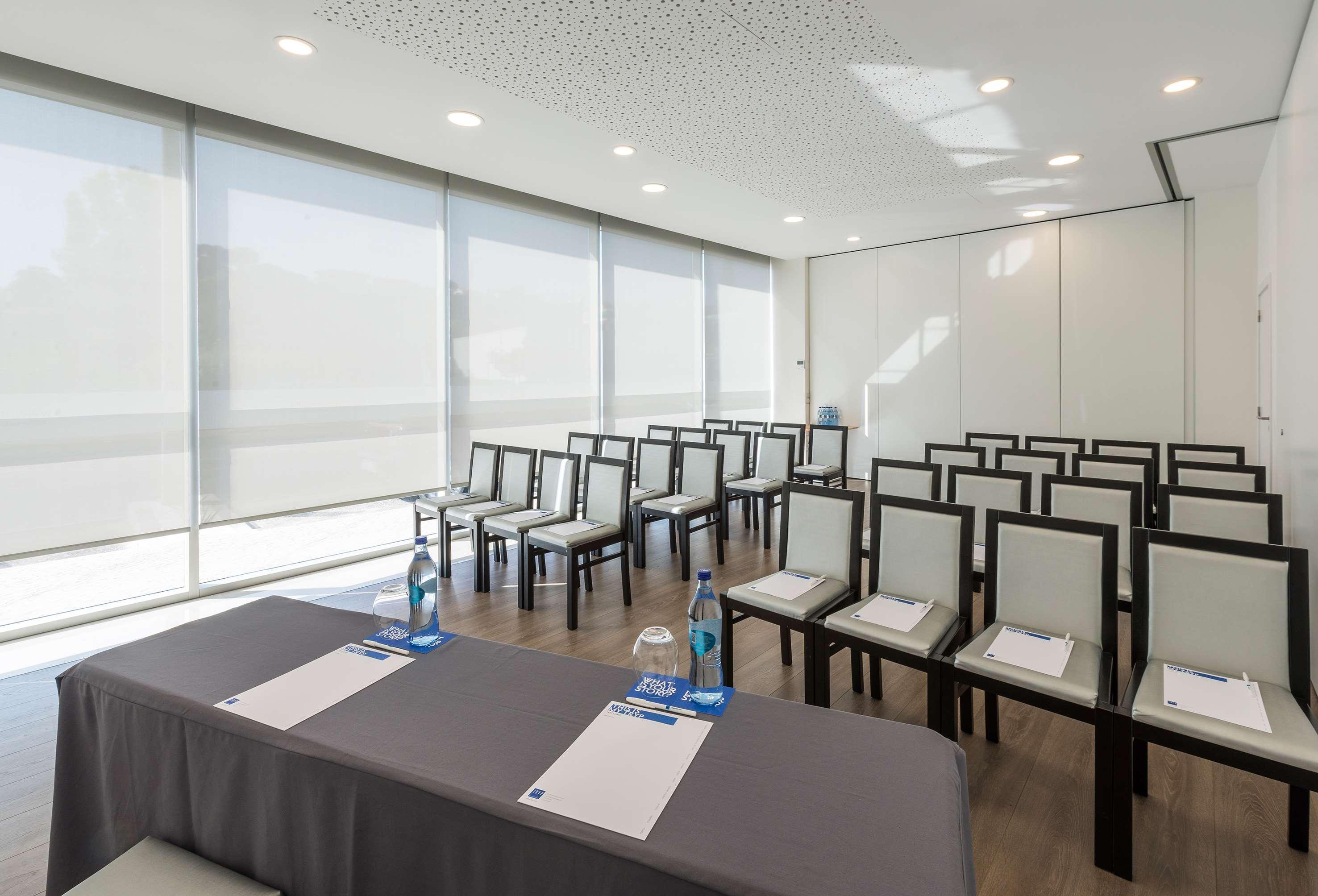 Tryp By Wyndham Leiria Hotel Bagian luar foto