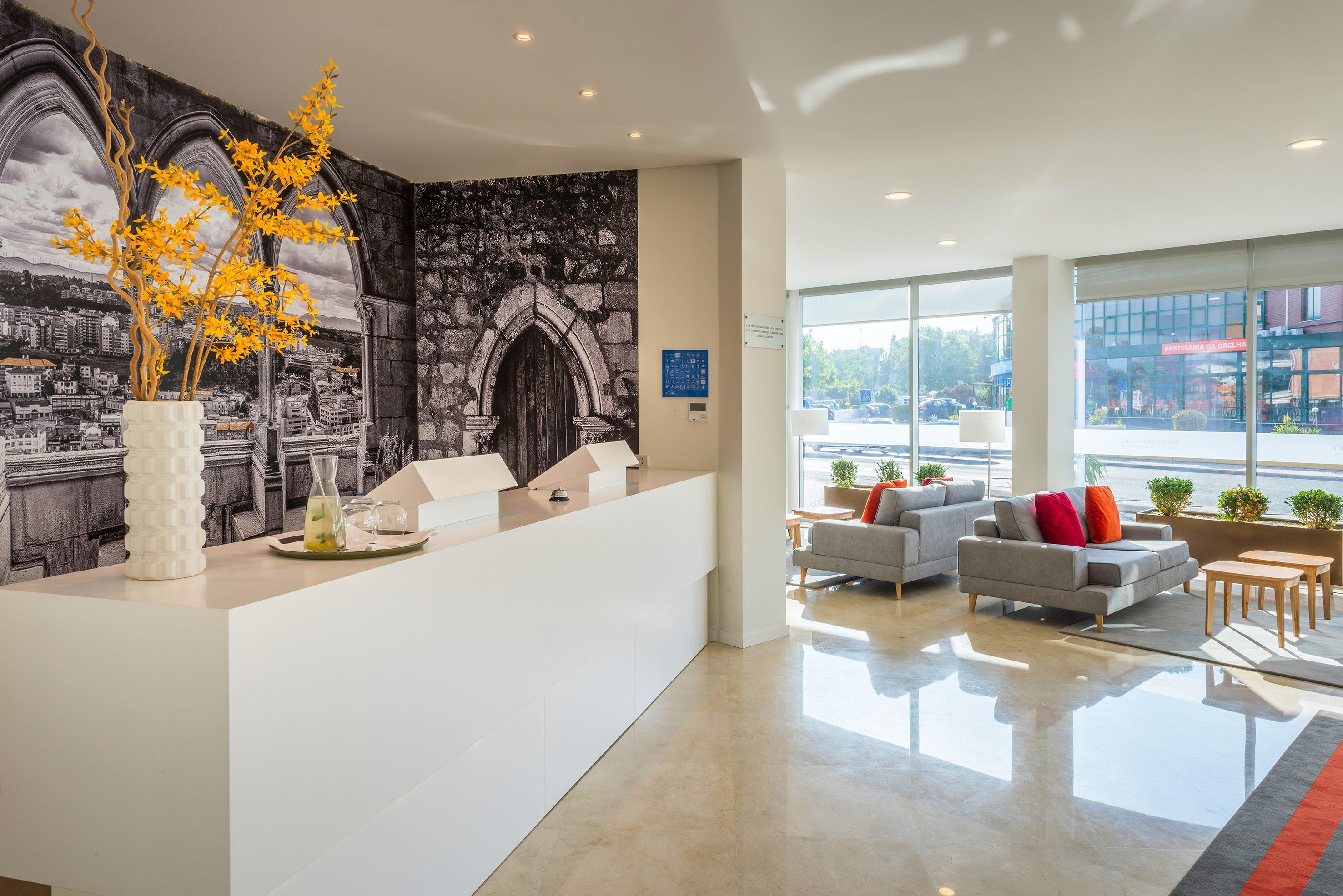 Tryp By Wyndham Leiria Hotel Bagian luar foto