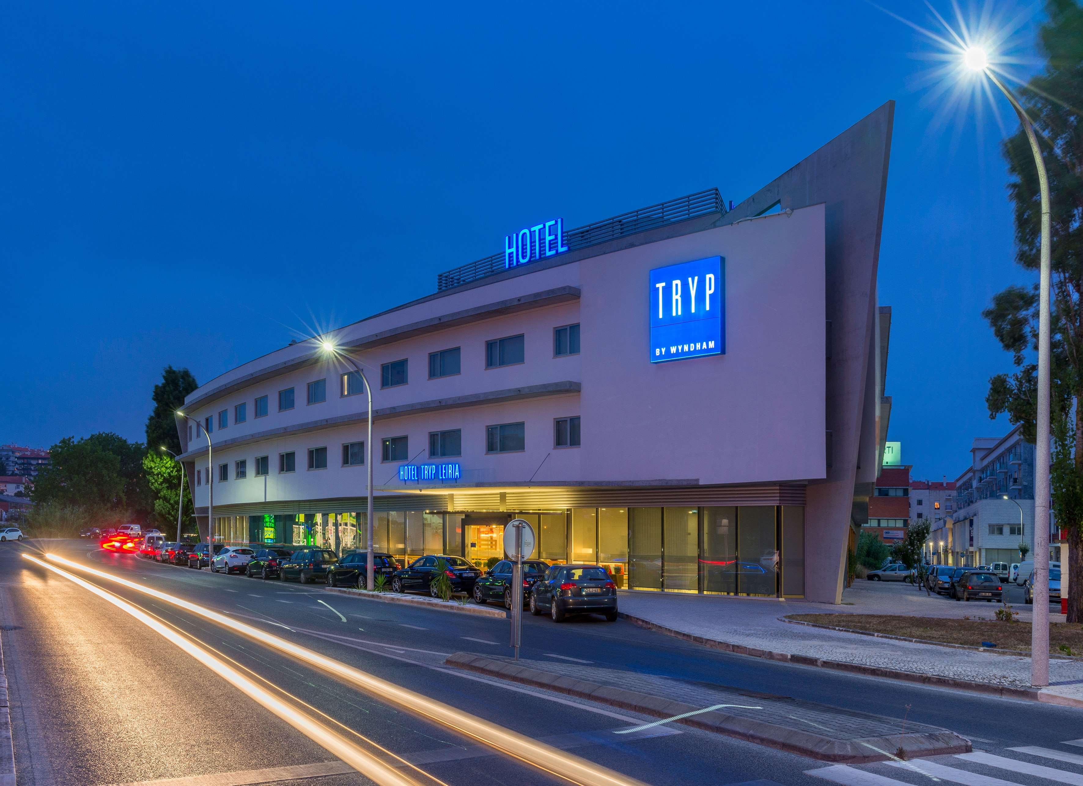 Tryp By Wyndham Leiria Hotel Bagian luar foto