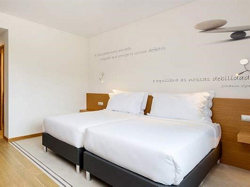 Tryp By Wyndham Leiria Hotel Bagian luar foto