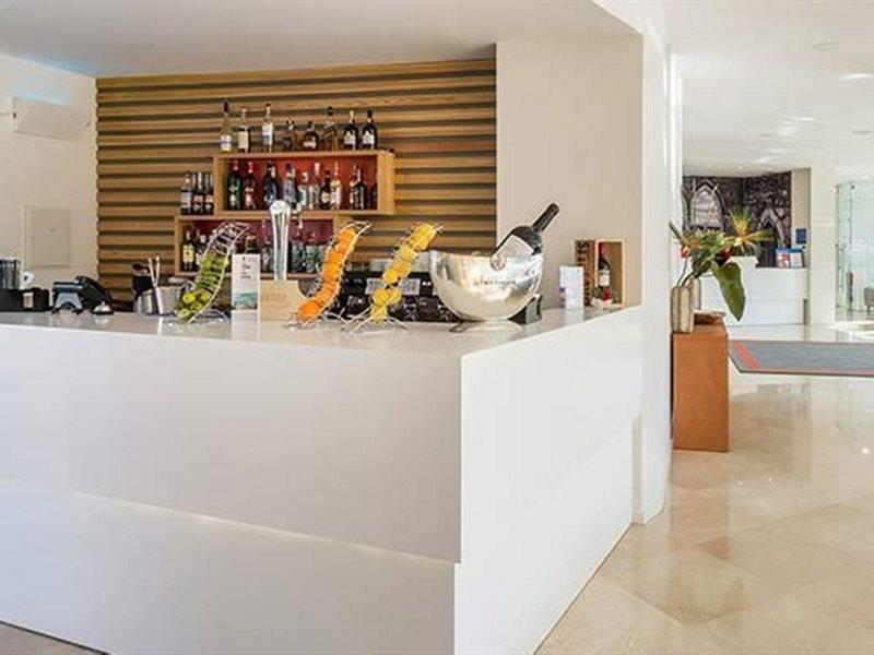 Tryp By Wyndham Leiria Hotel Bagian luar foto