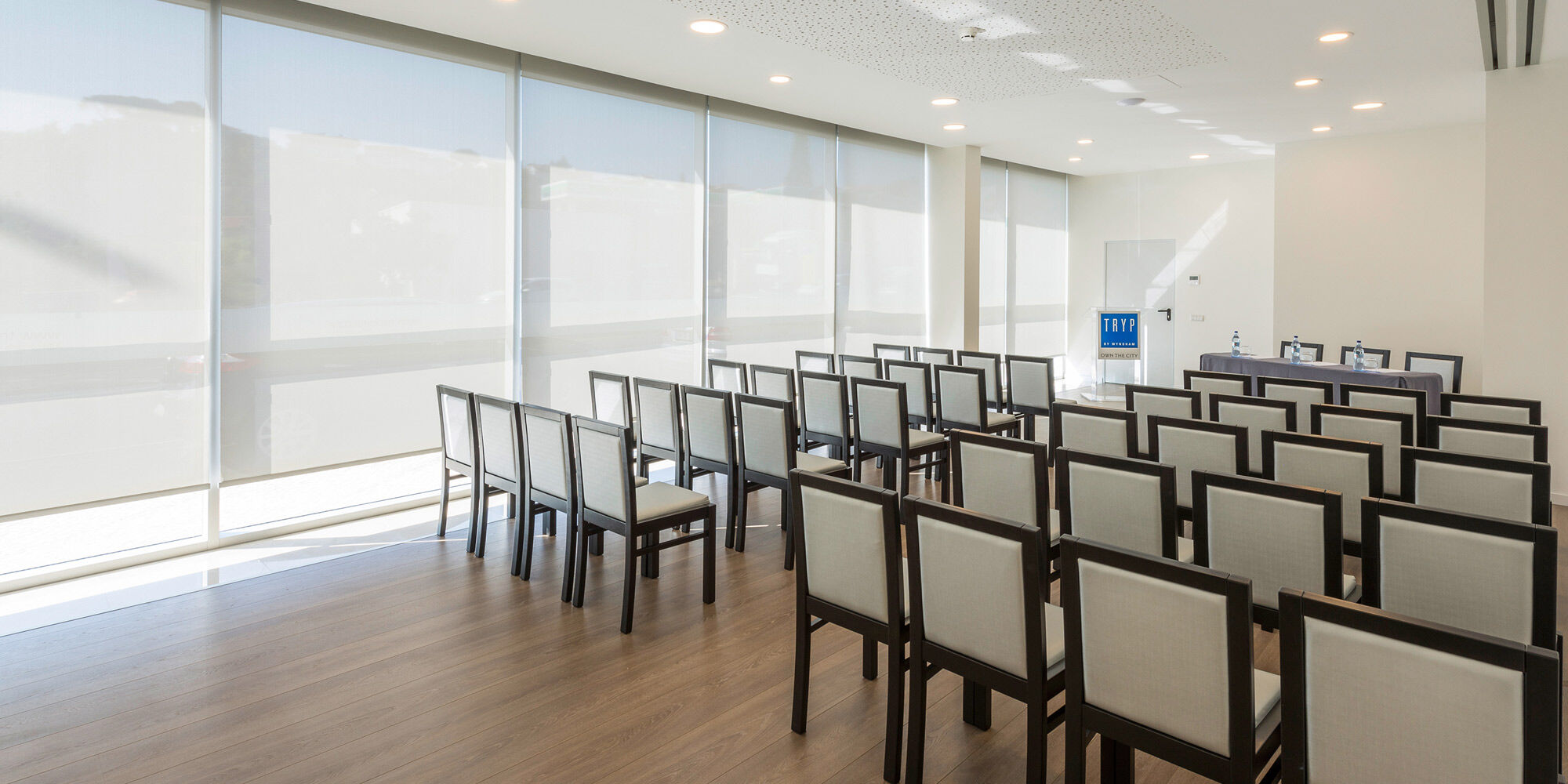 Tryp By Wyndham Leiria Hotel Bagian luar foto